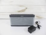 Bose SoundLink III Bluetooth Speaker - Image 2